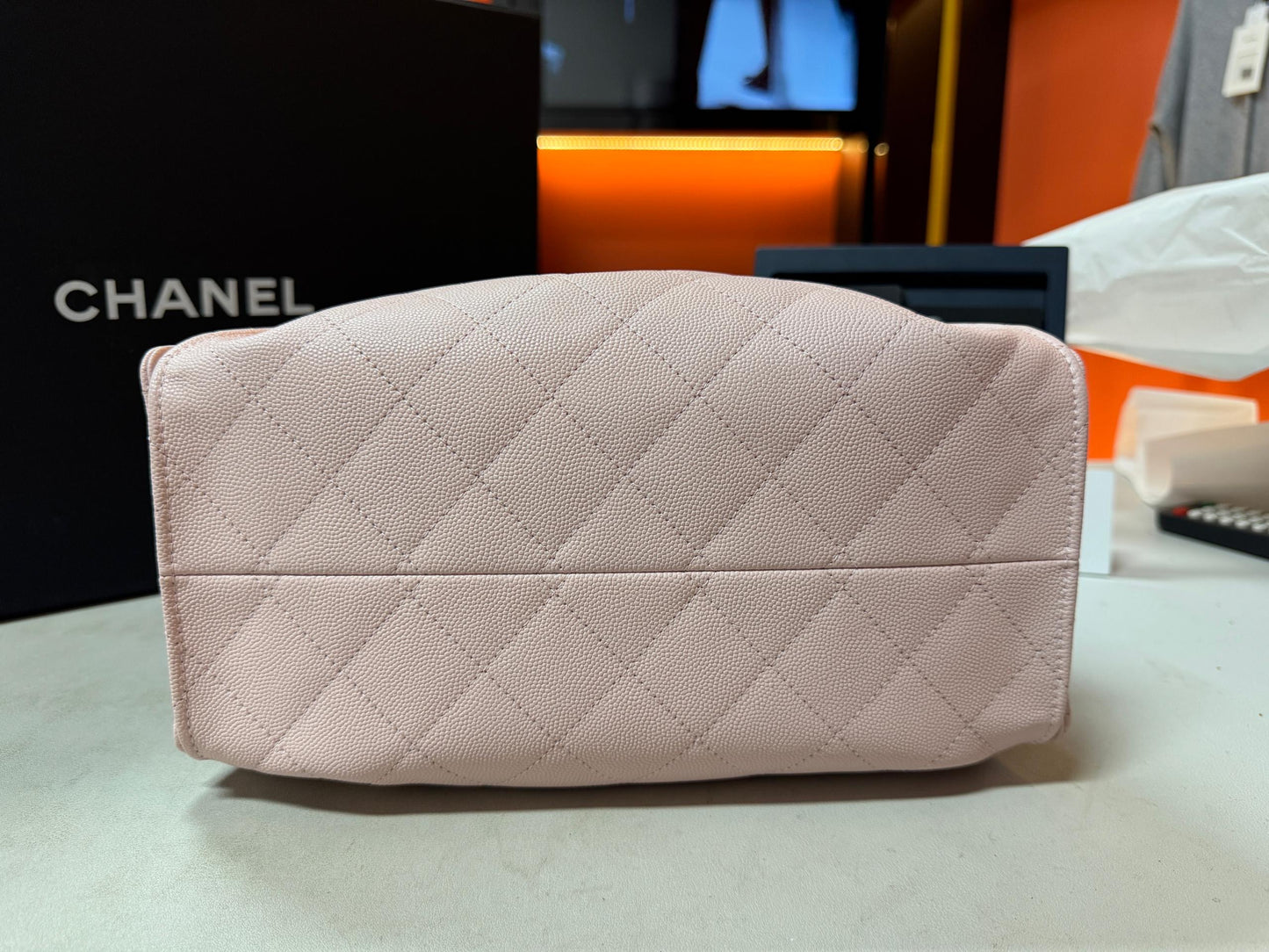 Chanel hobo 25