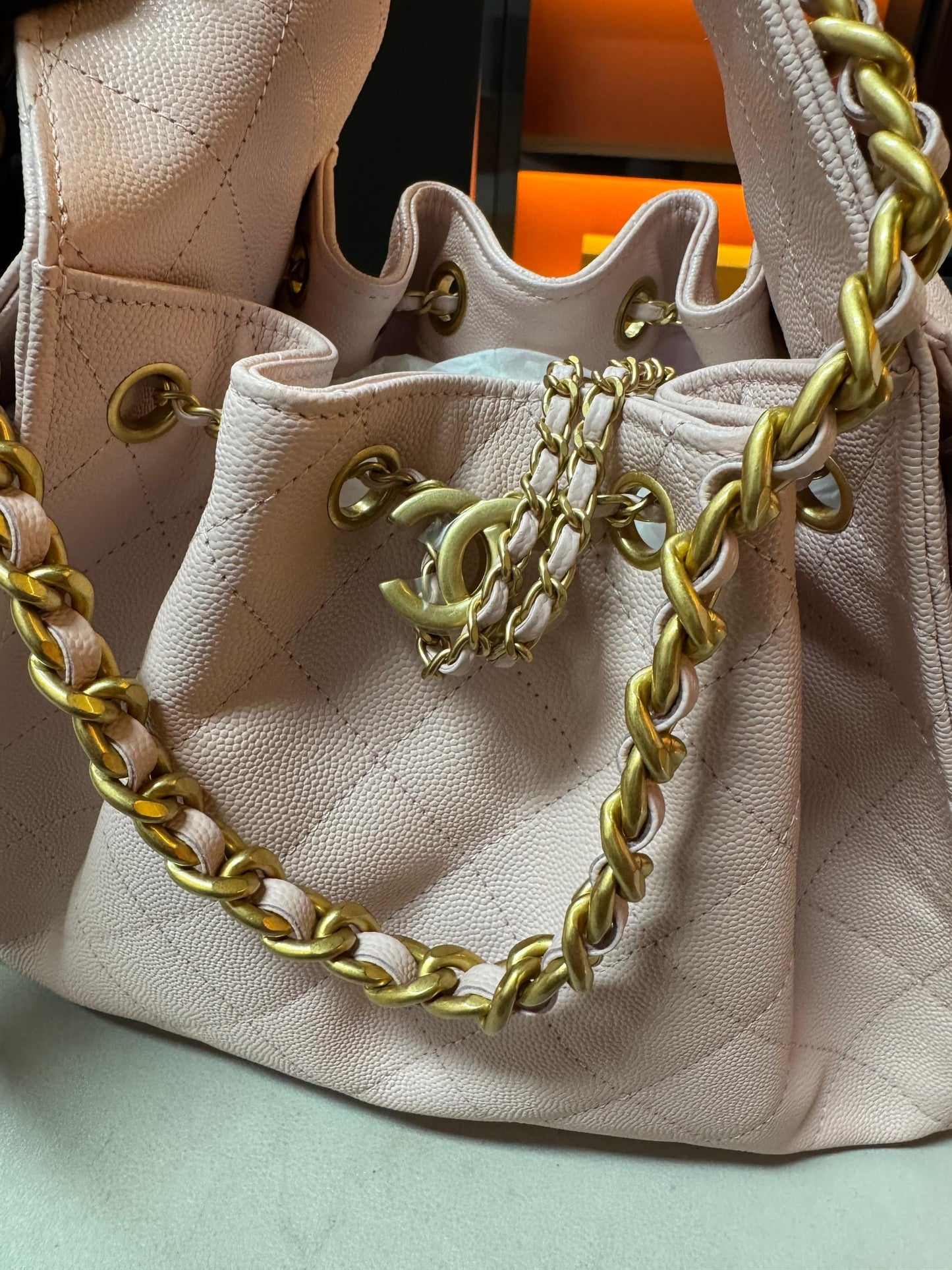 Chanel hobo 25