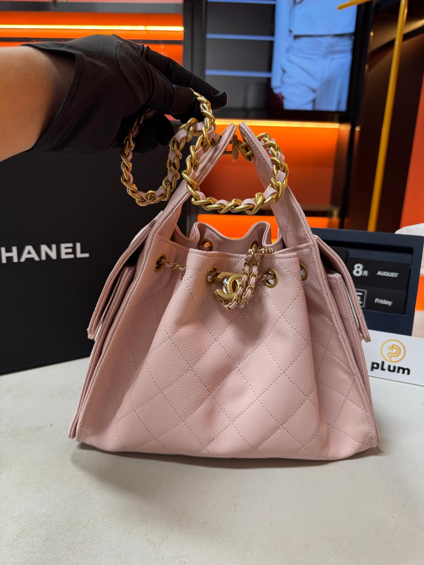 Chanel hobo 25